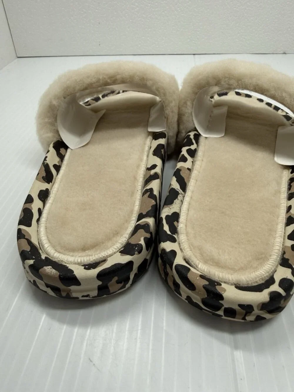 APL Shearling Slide Sandals Womens 8 Leopard Fur Logo Cozy Luxe Comfort Slip